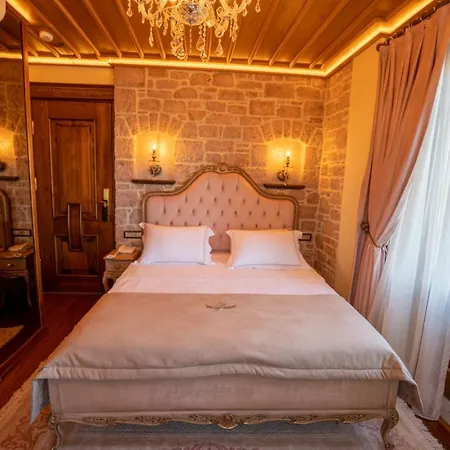 Cunda Baradiel فندق