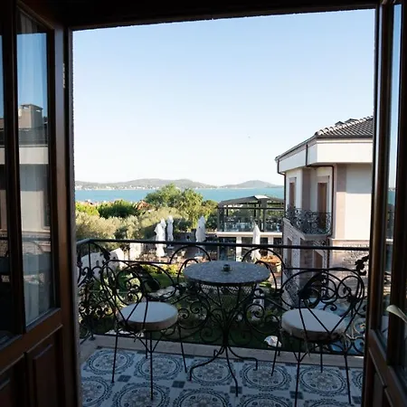 Cunda Baradıel Otel Ayvalı