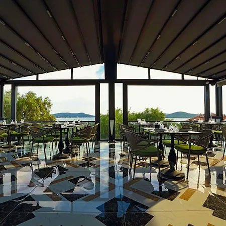 Otel Cunda Baradıel Ayvalı