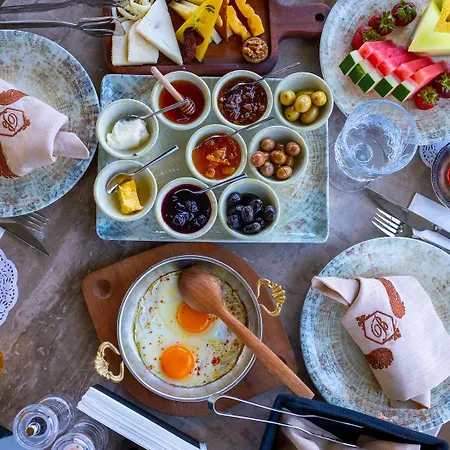 Otel Cunda Baradıel *