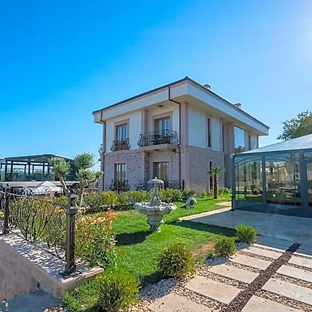 Cunda Baradiel Ayvalı