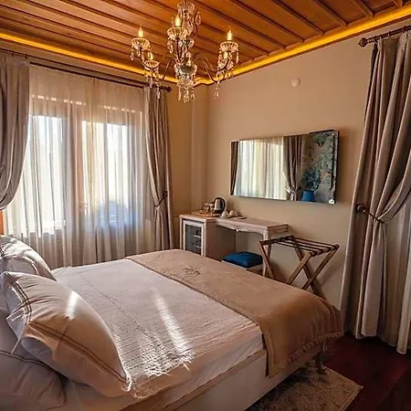 Hotel Cunda Baradiel
