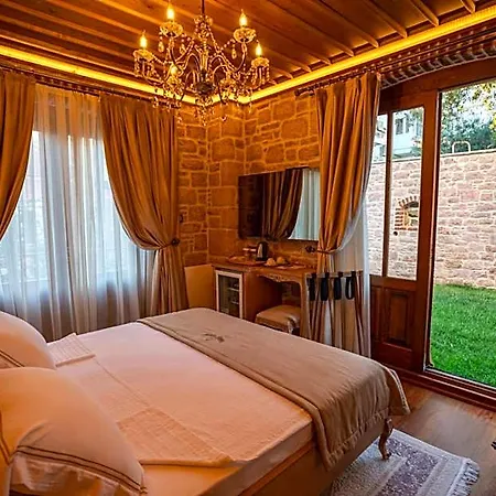 Cunda Baradiel Hotel