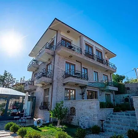 Hotel Cunda Baradiel *