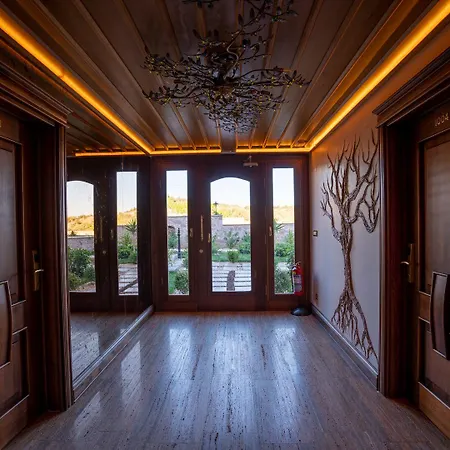 Cunda Baradiel Hotel *