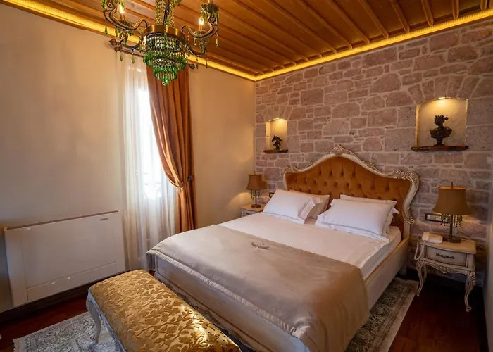 Hotel Cunda Baradiel