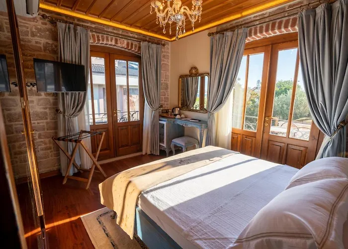 Cunda Baradiel Ayvalı