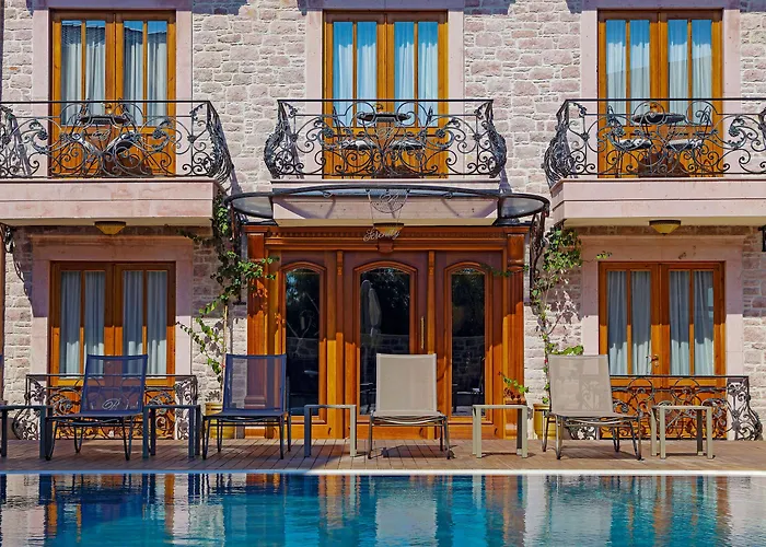 Hotel Cunda Baradiel